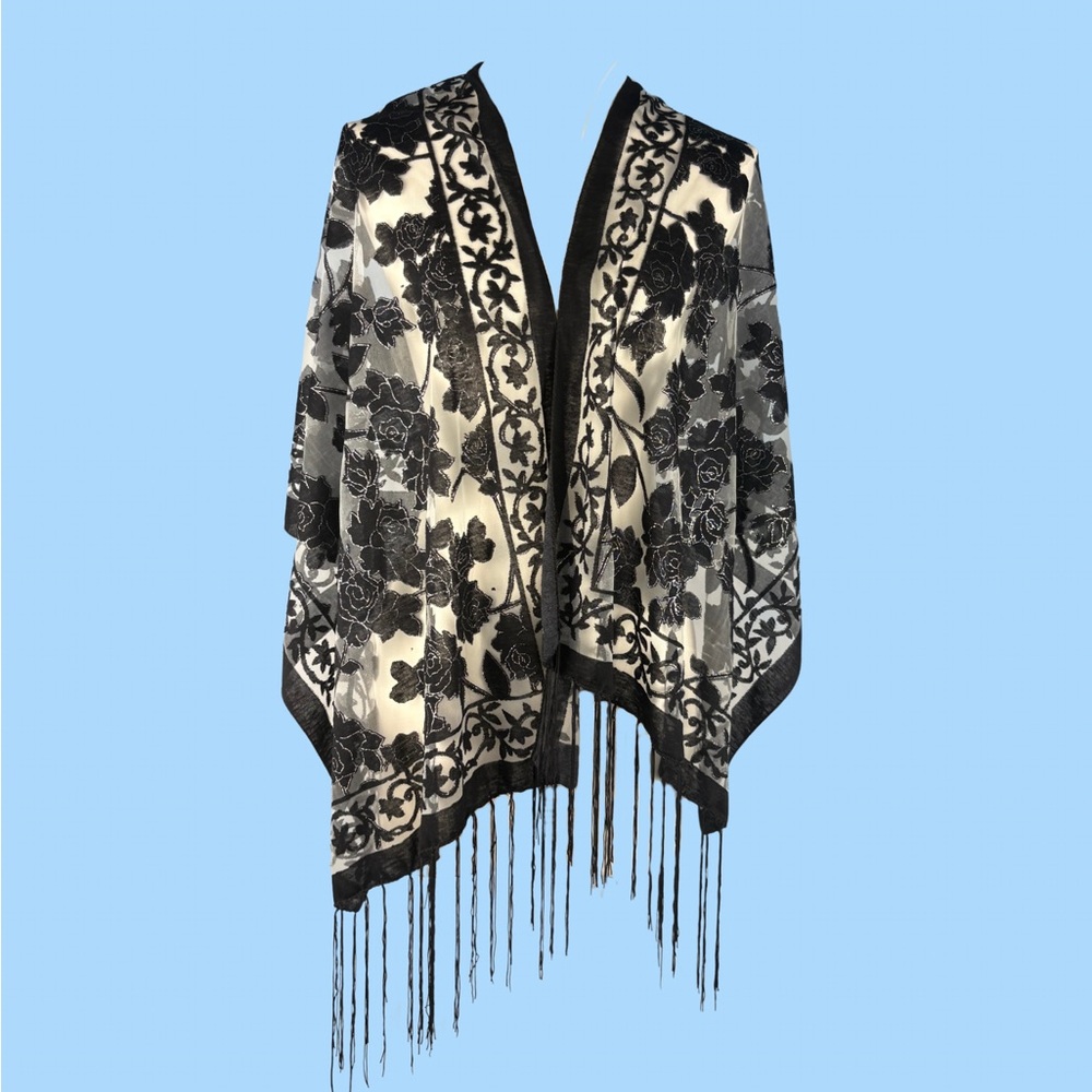 The Midnight Bloom Shawl